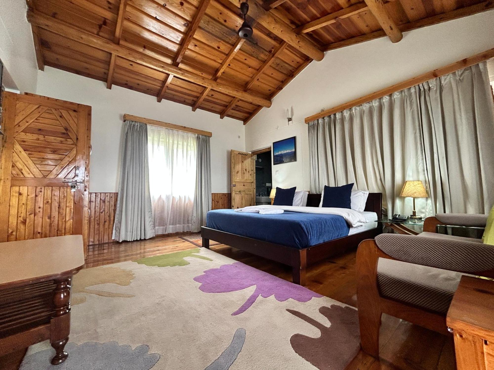 Kasar Himalaya Holiday Resort, Binsar Rd อัลโมรา ภายนอก รูปภาพ