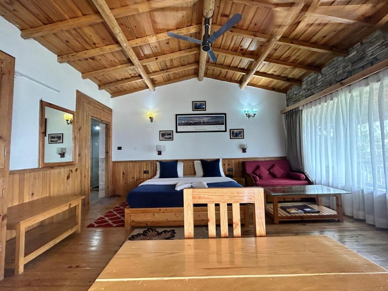 Kasar Himalaya Holiday Resort, Binsar Rd อัลโมรา ภายนอก รูปภาพ