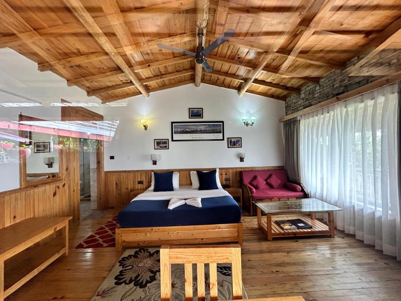 Kasar Himalaya Holiday Resort, Binsar Rd อัลโมรา ภายนอก รูปภาพ