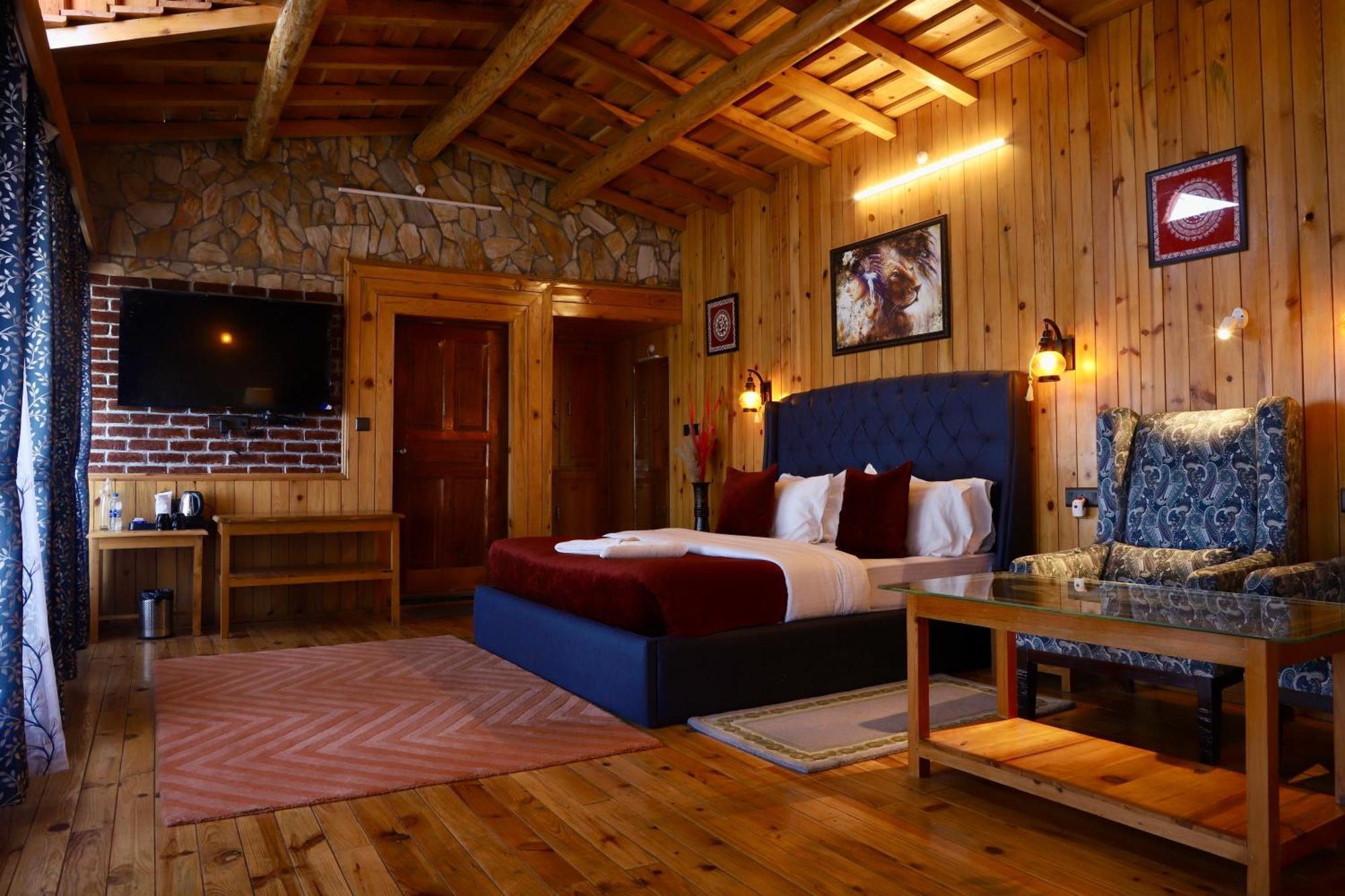 Kasar Himalaya Holiday Resort, Binsar Rd อัลโมรา ภายนอก รูปภาพ